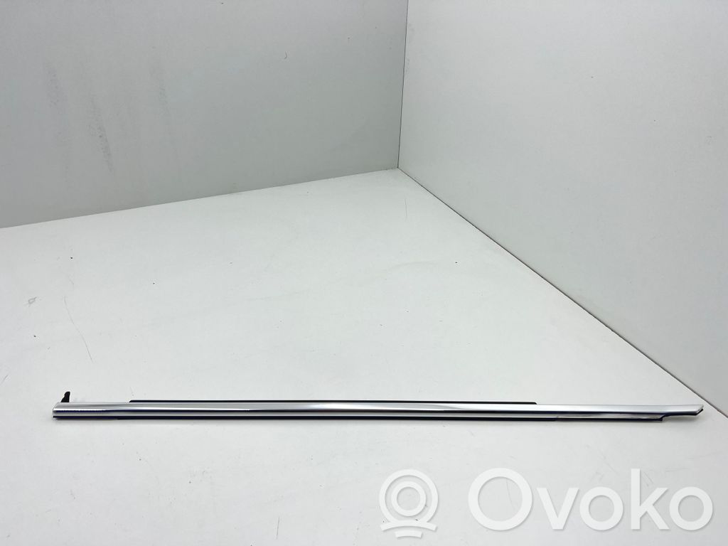 BMW 5 G30 G31 G38 Rivestimento modanatura del vetro della portiera anteriore 