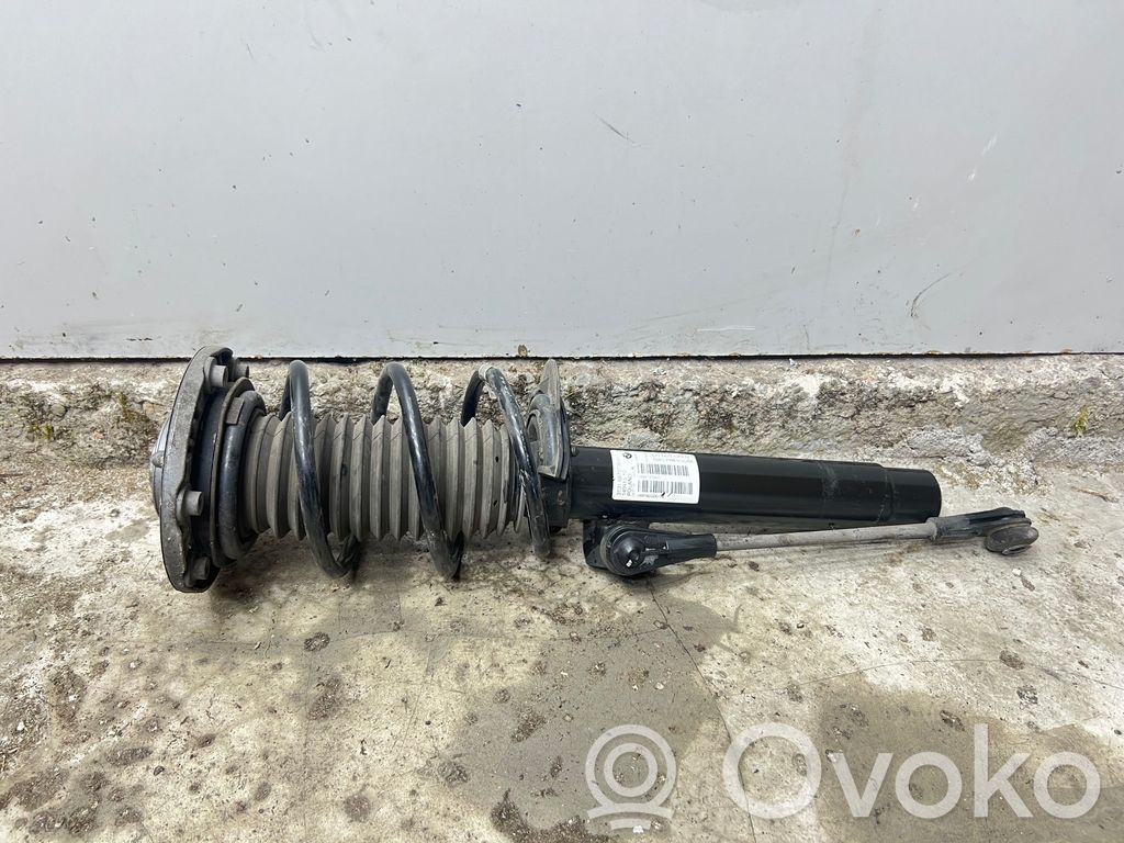 BMW 2 F22 F23 Amortyzator osi przedniej ze sprężyną 
