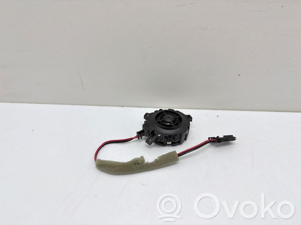 Skoda Octavia Mk4 Front door high frequency speaker 