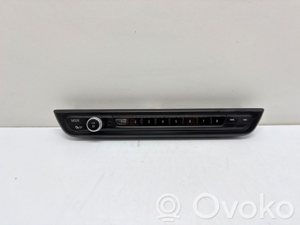 BMW 1 F40 Head unit multimedia control 