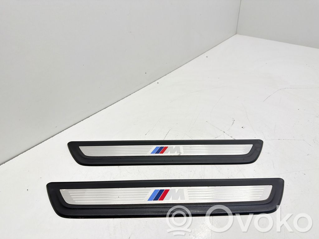 BMW X3 F25 Capac prag față 