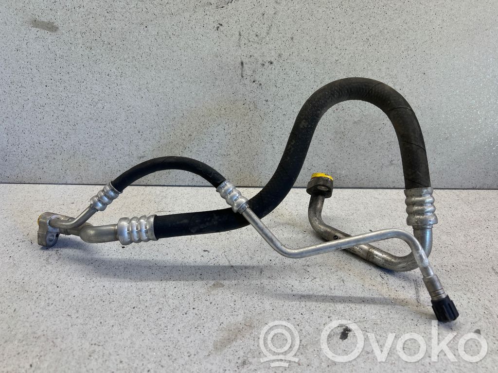 BMW X1 E84 Ilmastointilaitteen putki (A/C) 