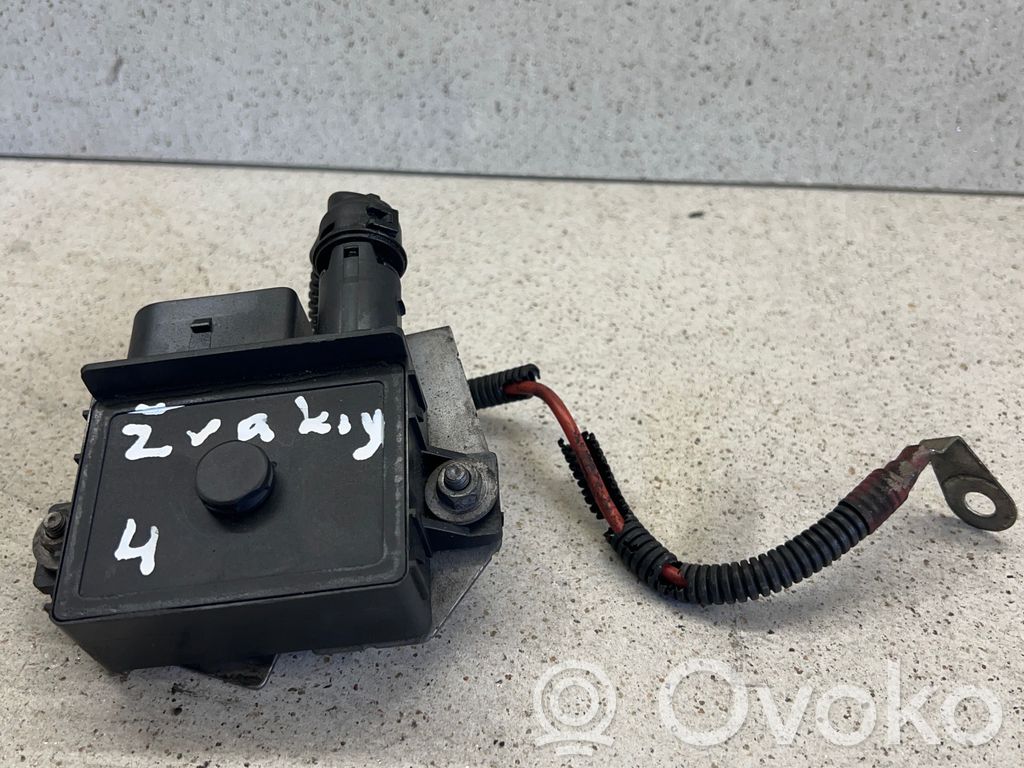 BMW 5 E60 E61 Glow plug pre-heat relay 