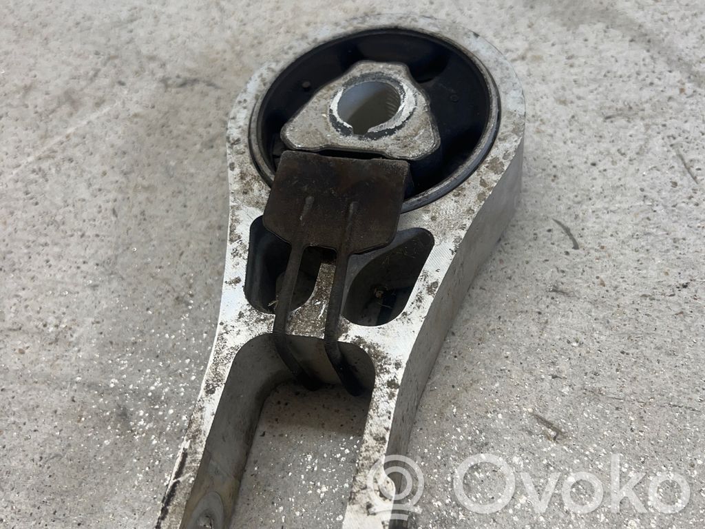 Jeep Compass Engine mount bracket 