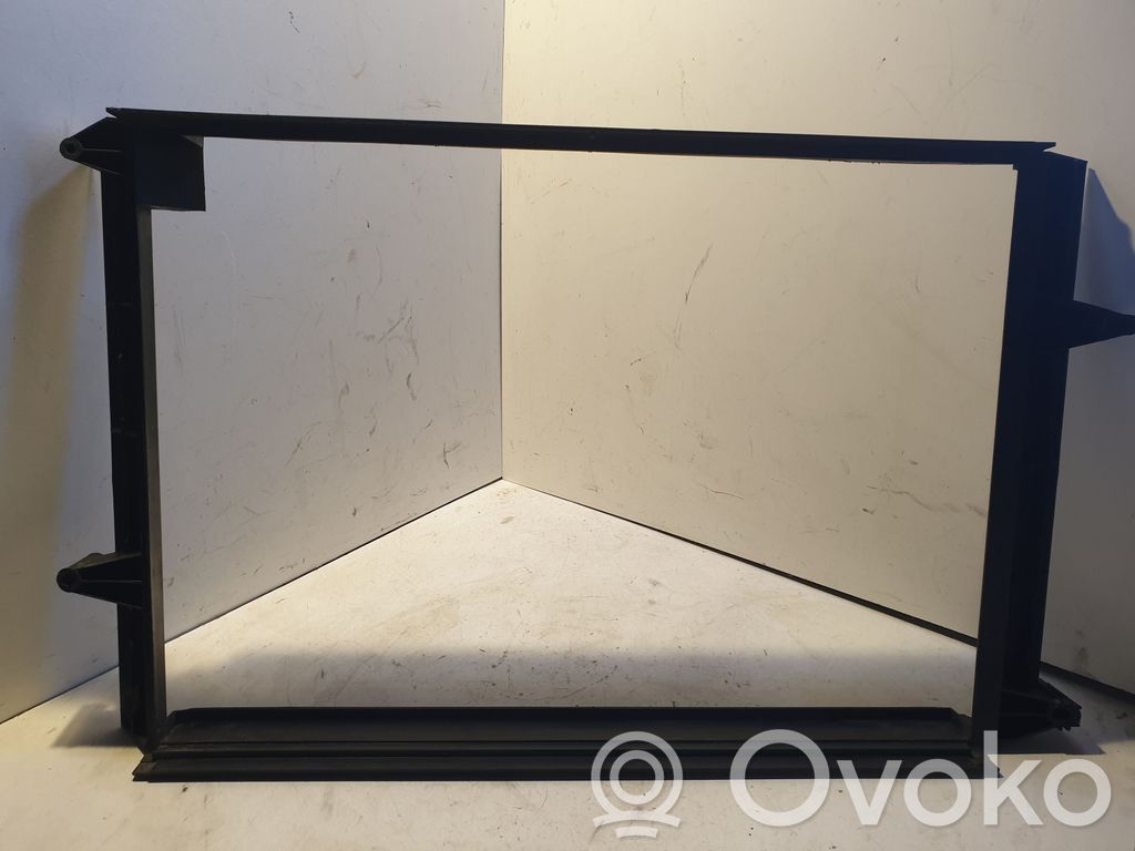 Volvo S60 Radiator trim 