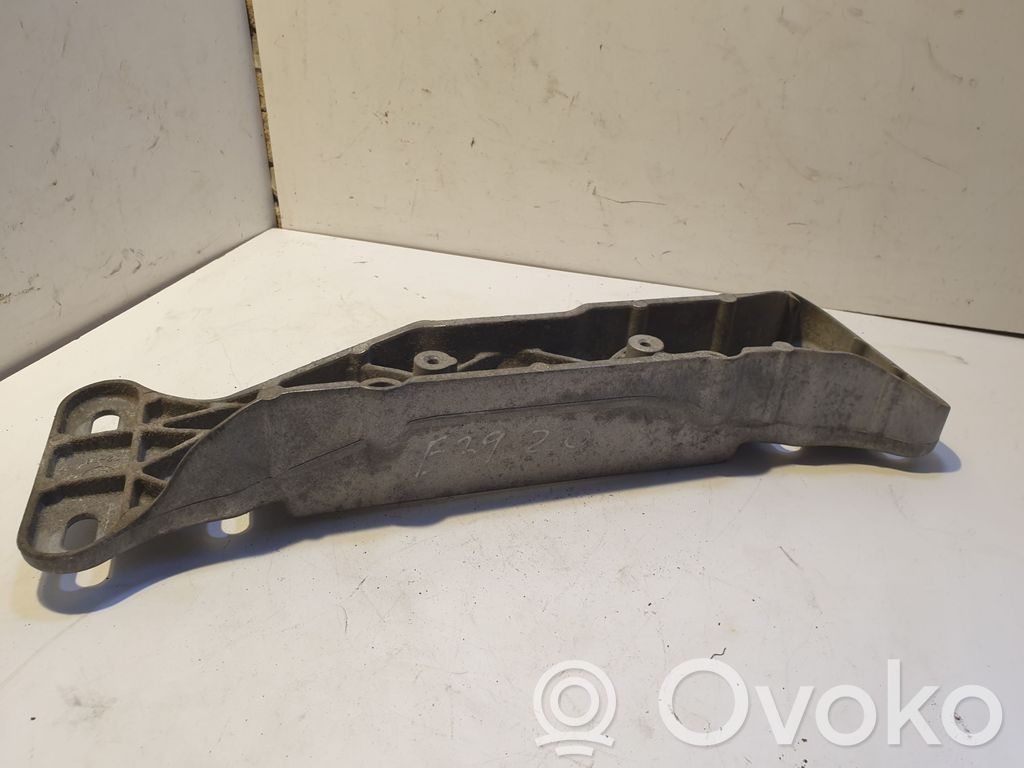 BMW 5 E39 Gearbox mounting bracket 