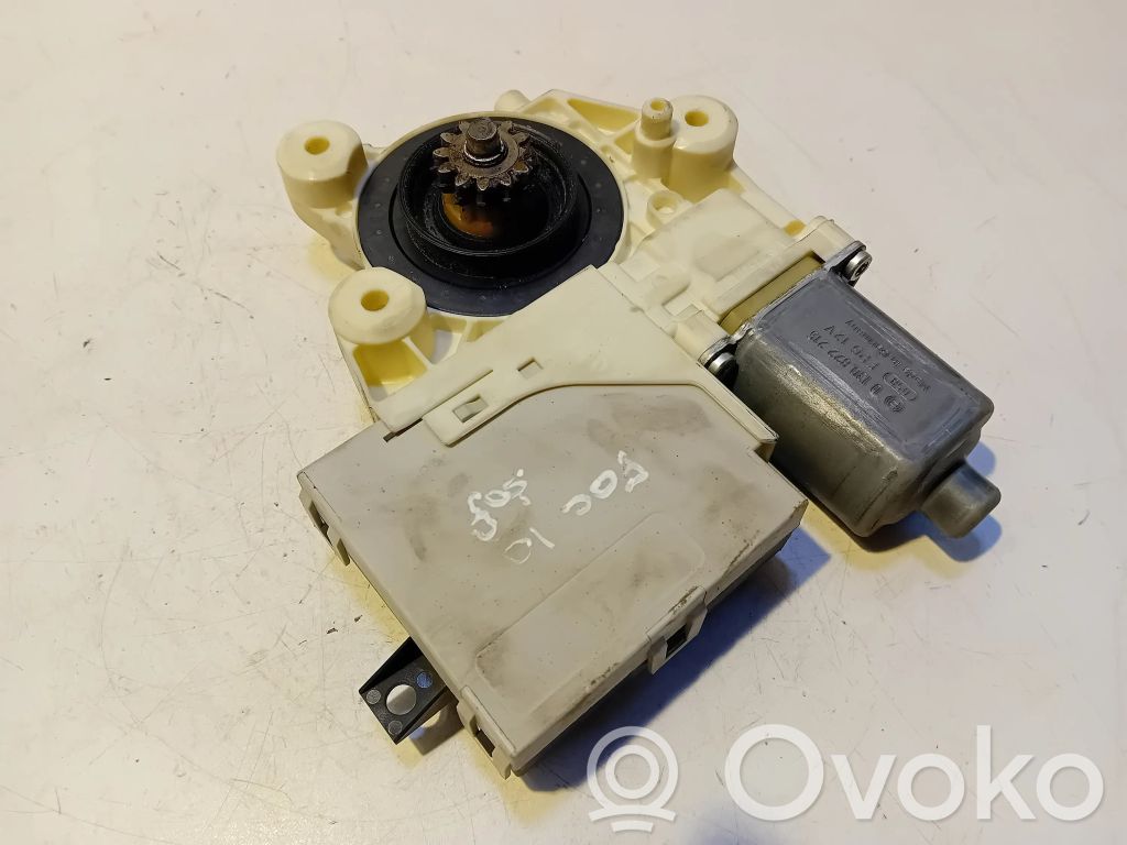 Ford Focus Front door window regulator motor 