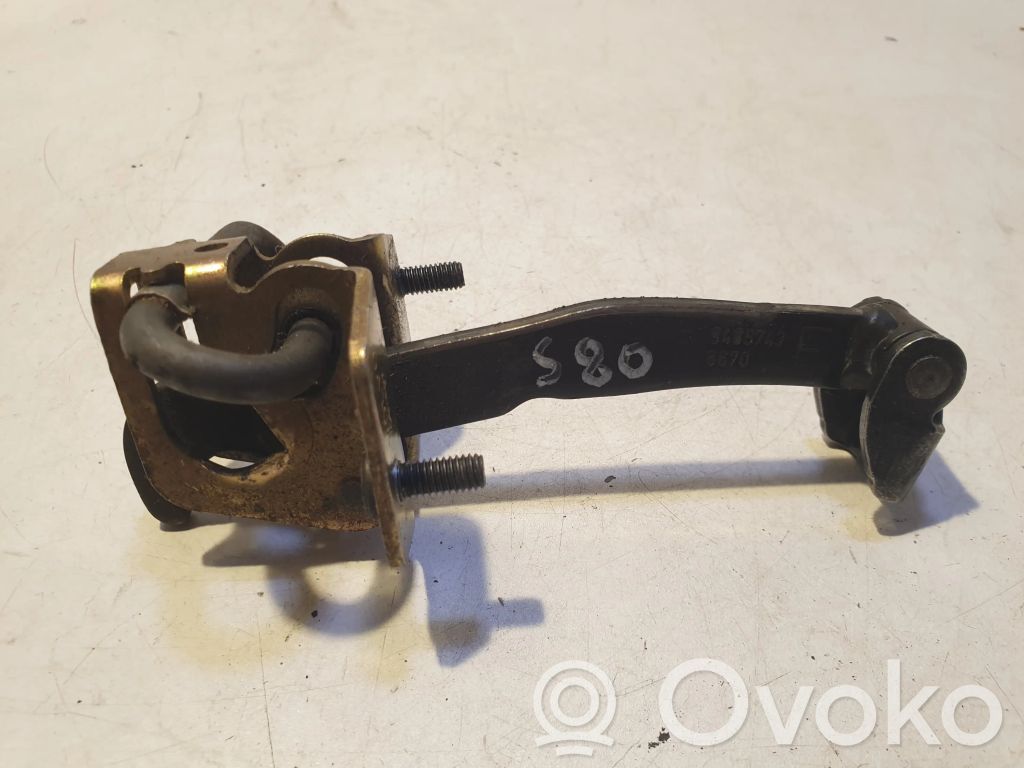 Volvo S80 Etuoven pidätin 