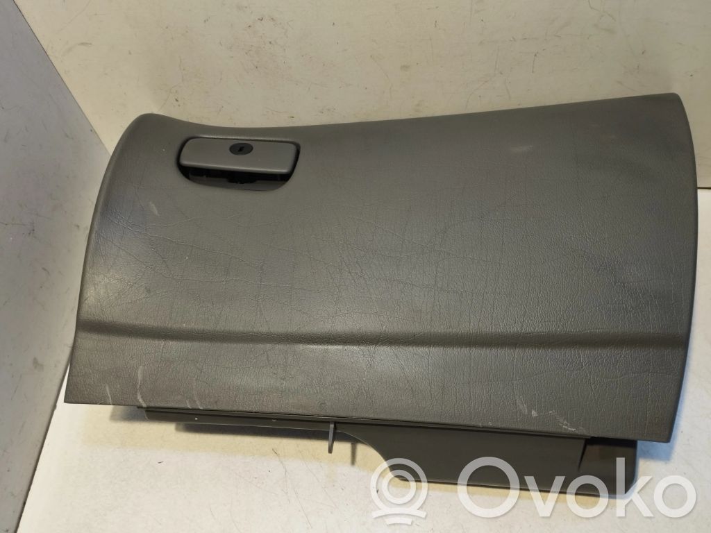 Ford Galaxy Glove box 