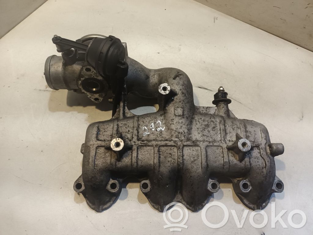 Audi A4 S4 B5 8D Colector de admisión 
