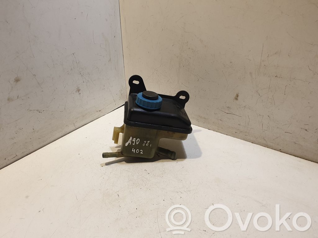 Ohjaustehostimen nestesäiliö   893422373
