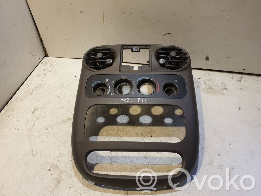 Climate control unit   05291573AA