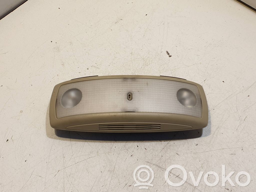 Volvo V70 Lampka podsufitki tylna 