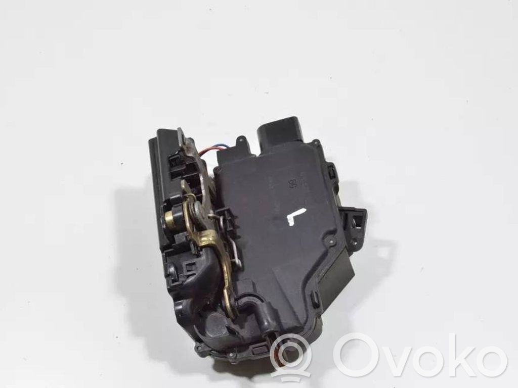 Porsche Boxster 986 Zamek drzwi przednich 