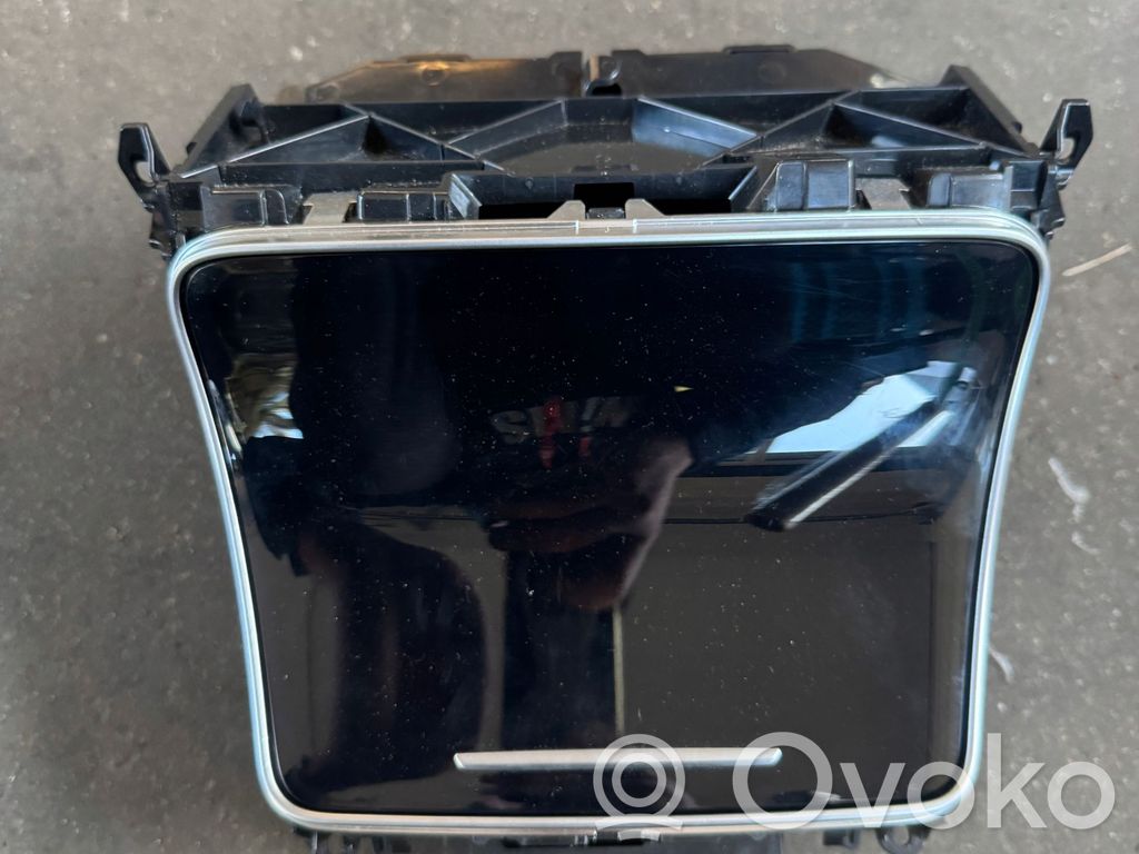 Mercedes-Benz C W205 Ornament bord 