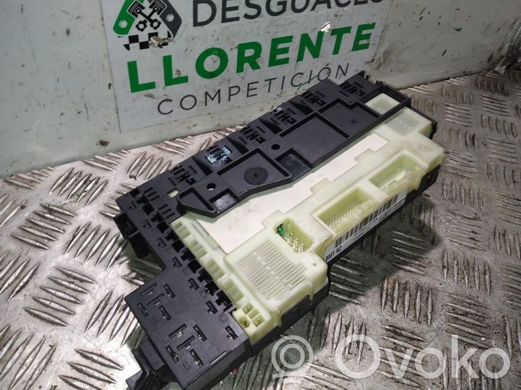 Renault Clio I Fuse module 