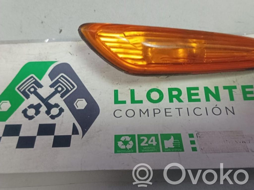 BMW 3 E46 Front fender indicator light 