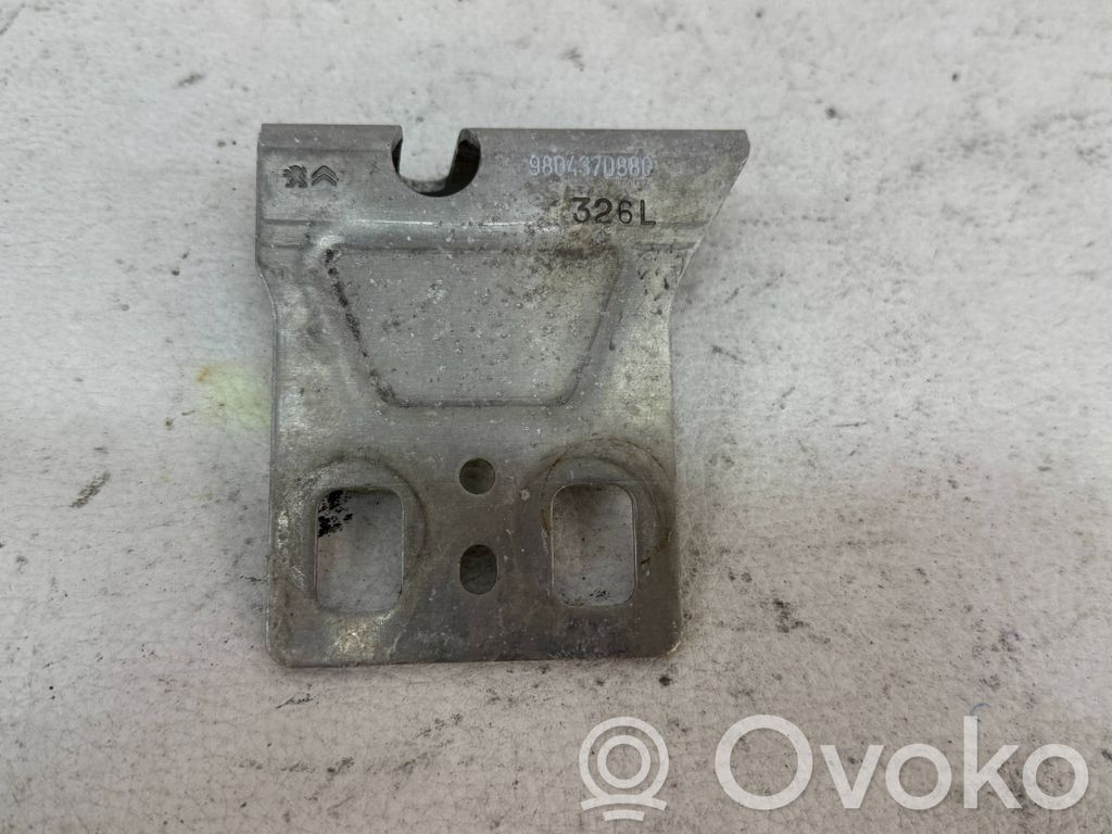 Citroen C3 Front bumper mounting bracket 