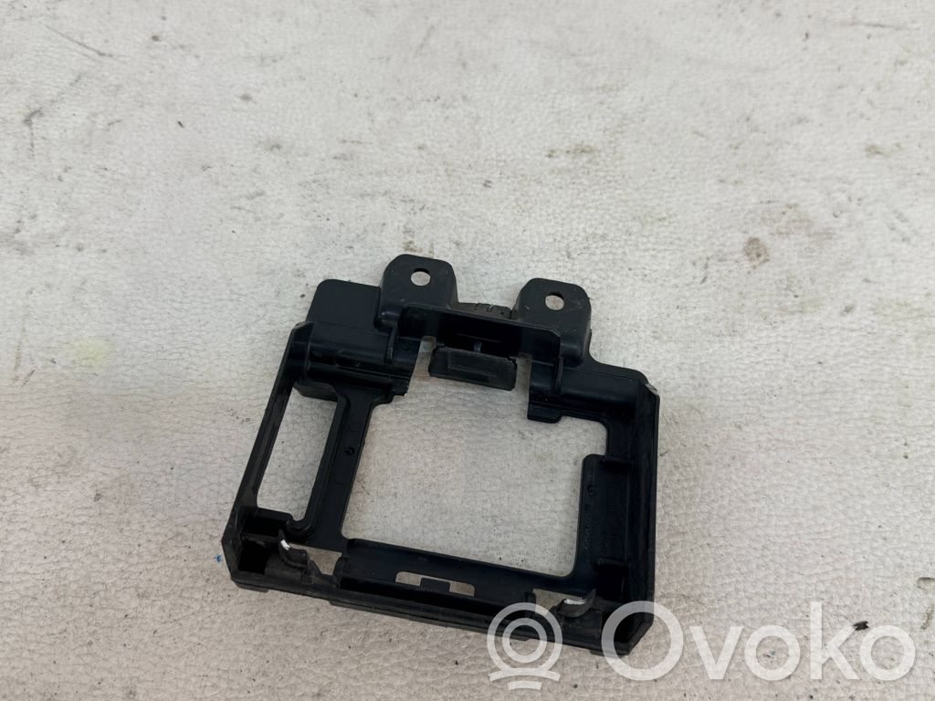 Audi Q2 - Soporte de sensor Distronic 