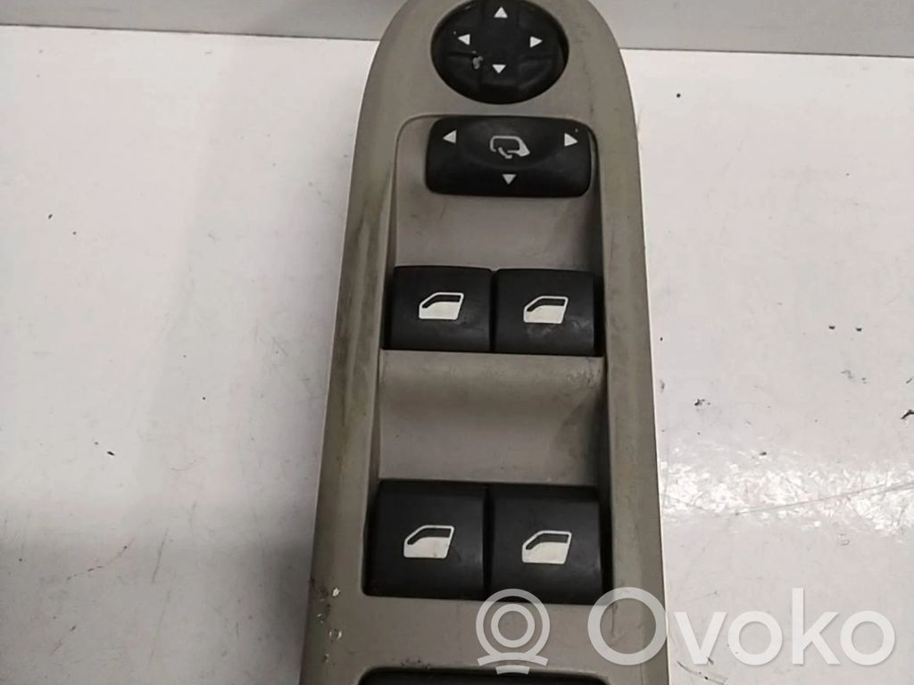 Citroen C5 Electric window control switch 