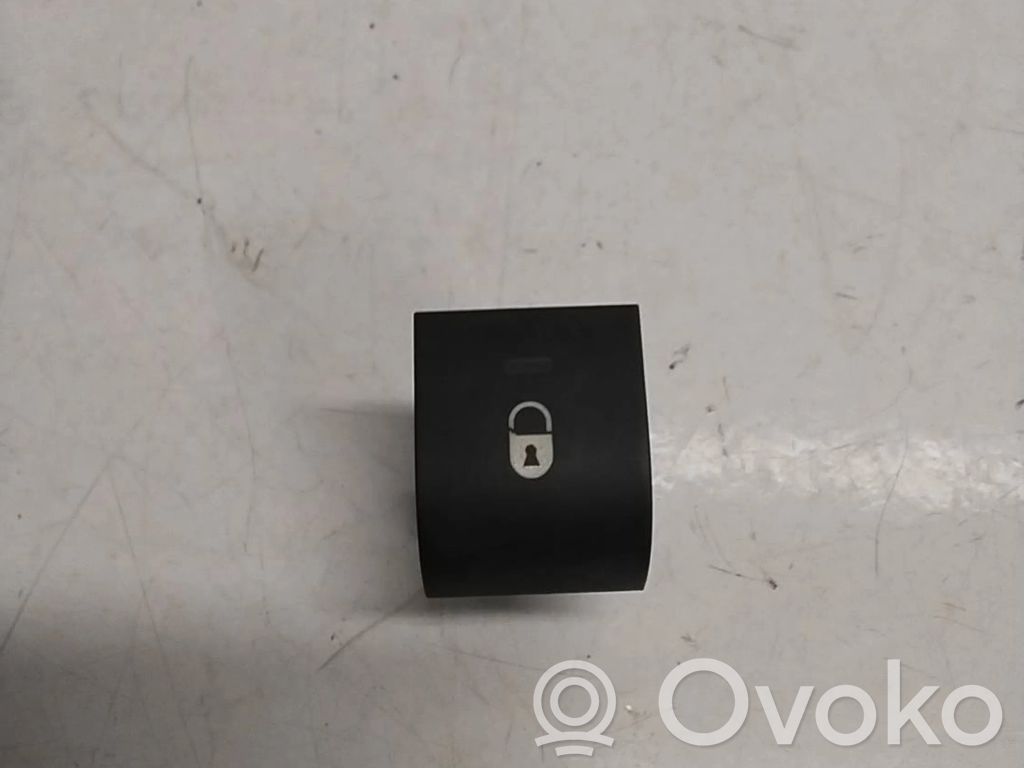 Peugeot 207 Central locking switch button 