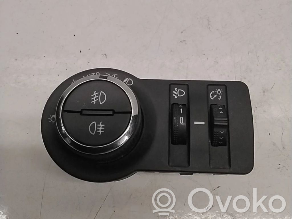 Opel Mokka Przełącznik świateł 