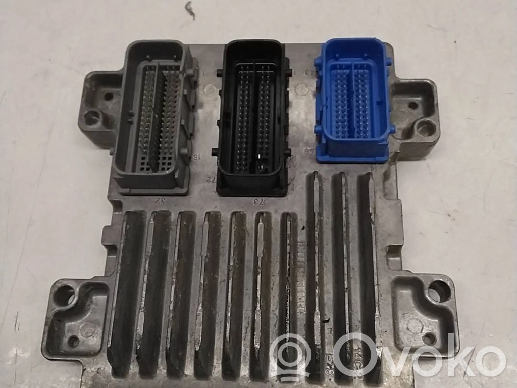 Opel Corsa E Engine control unit/module 