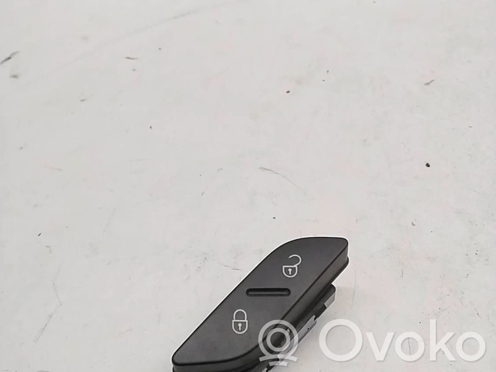 Volkswagen Golf V Central locking switch button 