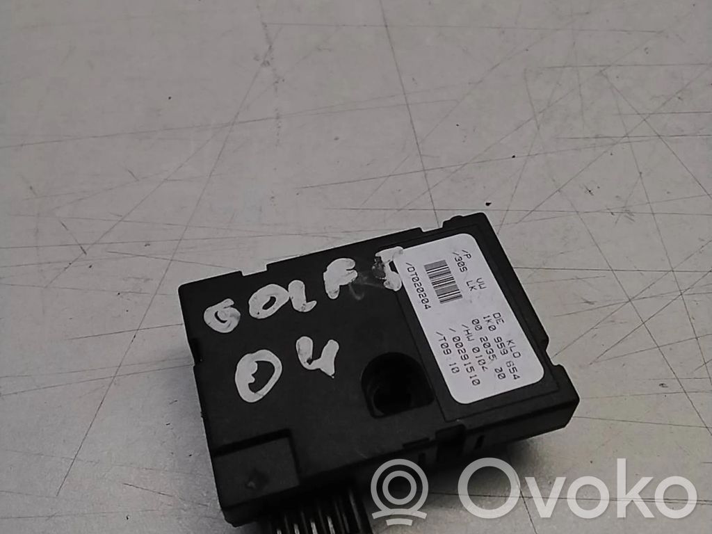 Volkswagen Golf V Steering angle sensor 
