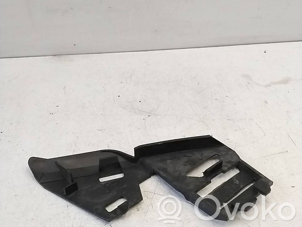 Volvo V50 Headlight/headlamp mounting bracket 