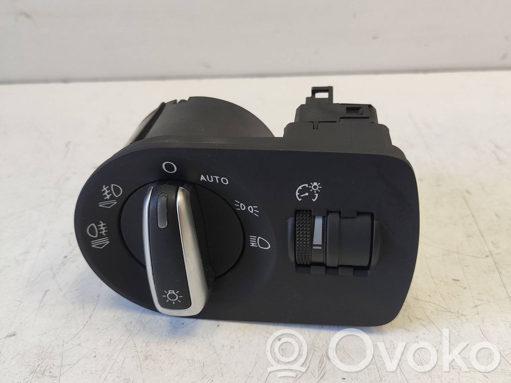 Audi A1 Light switch 