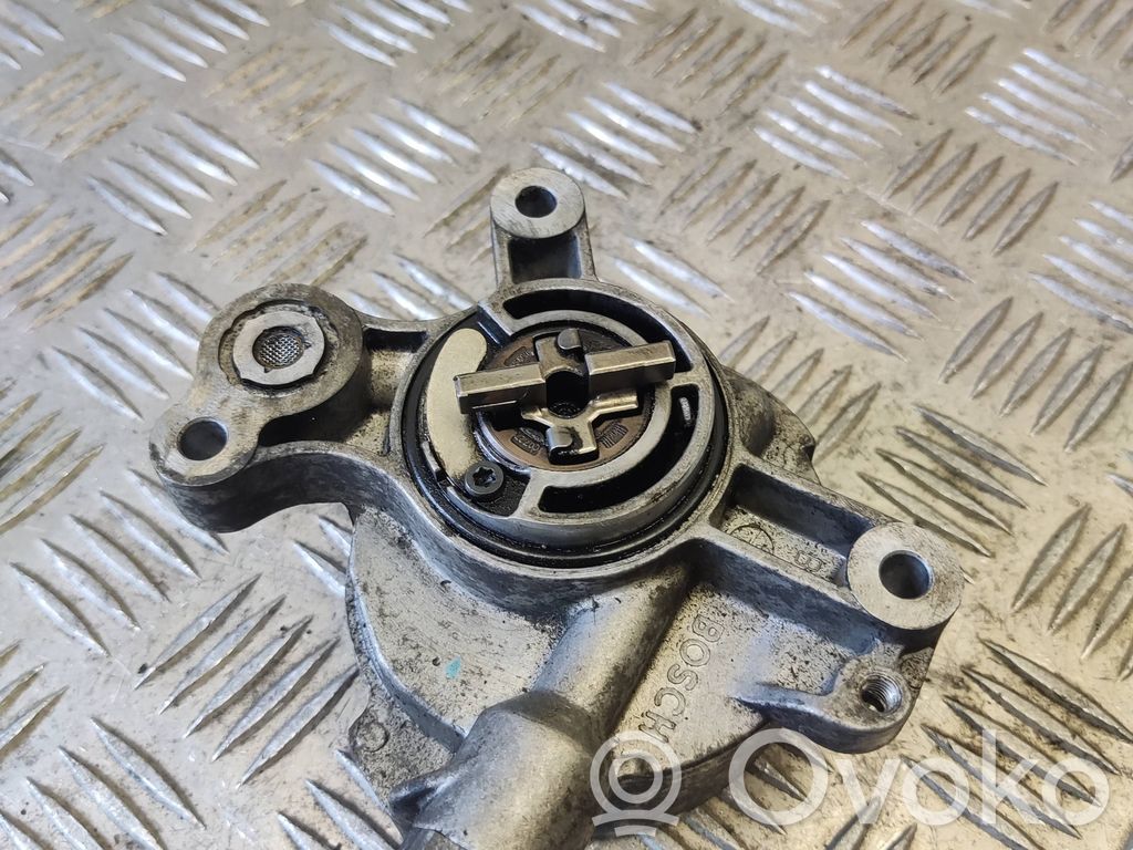 Vacuum pump   D1651A,1611F