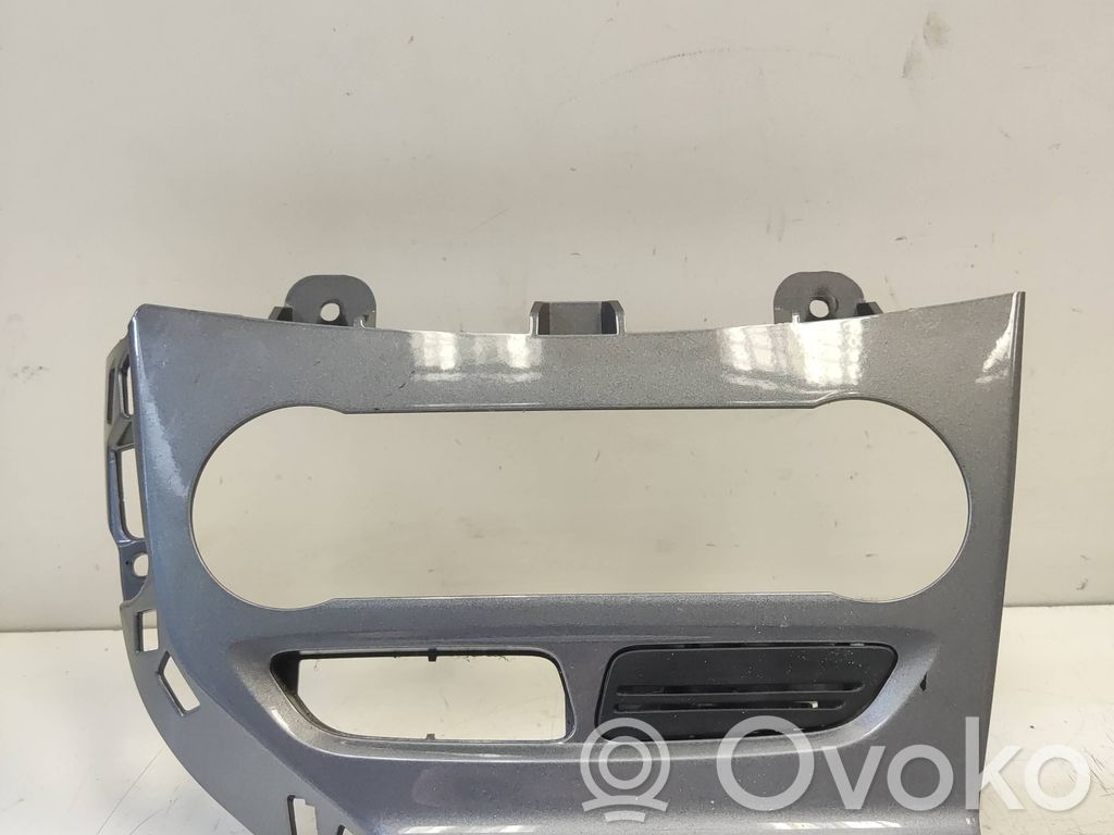 Ford Focus Konsola środkowa / Radio / GPS 
