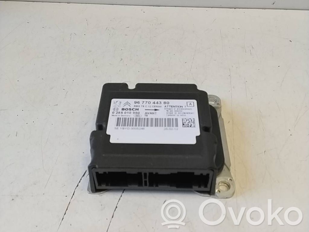 Peugeot 3008 I Airbag control unit/module 