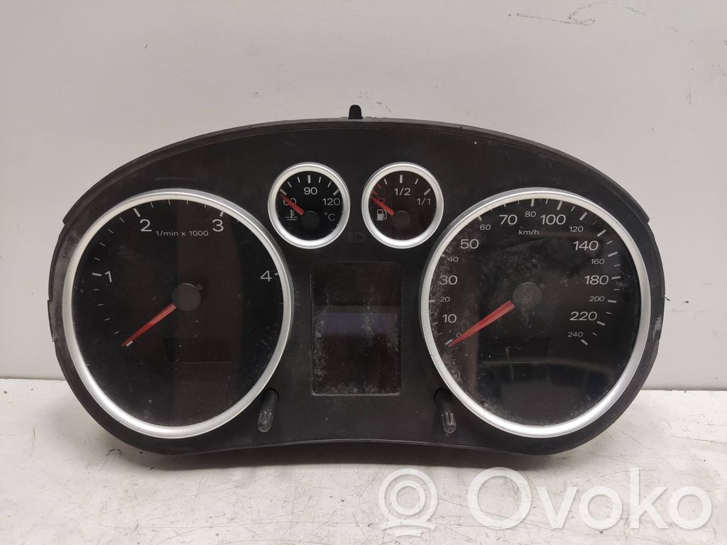 Audi A2 Spidometrs (instrumentu panelī) 