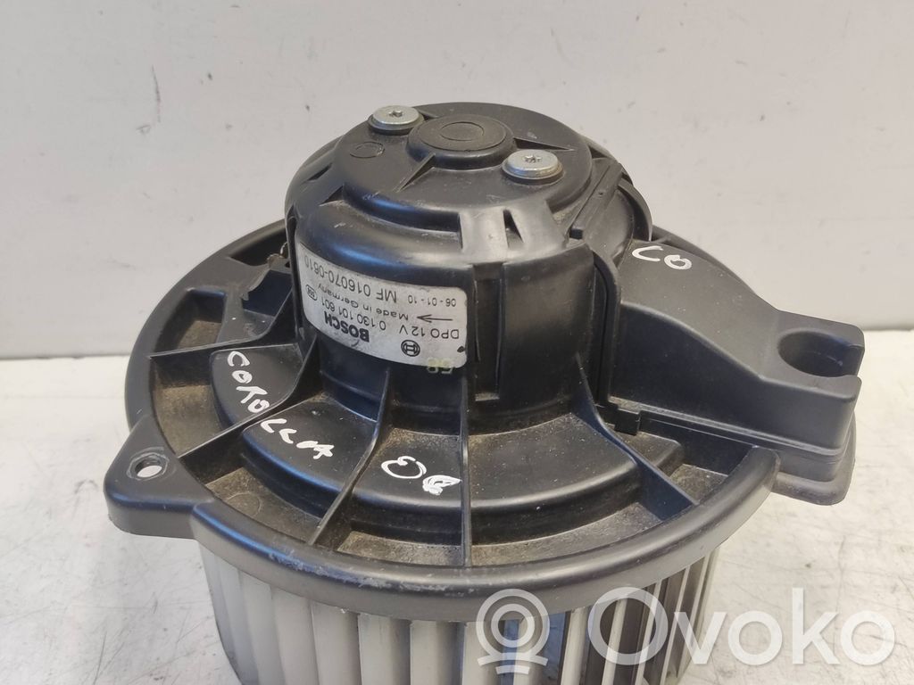 Toyota Corolla E120 E130 Mazā radiatora ventilators 