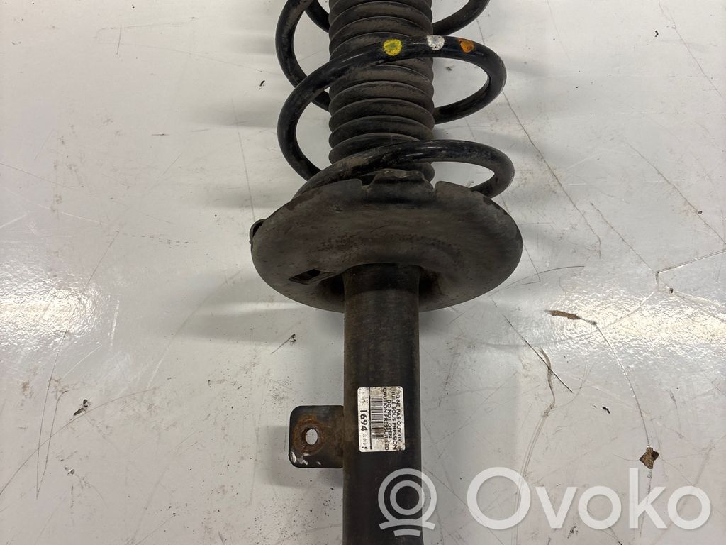 Peugeot 308 SW  Front shock absorber/damper 
