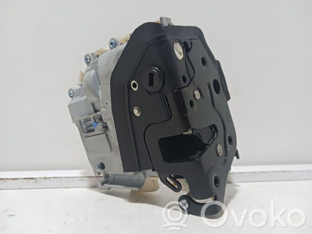 Rear door lock   8X0839016