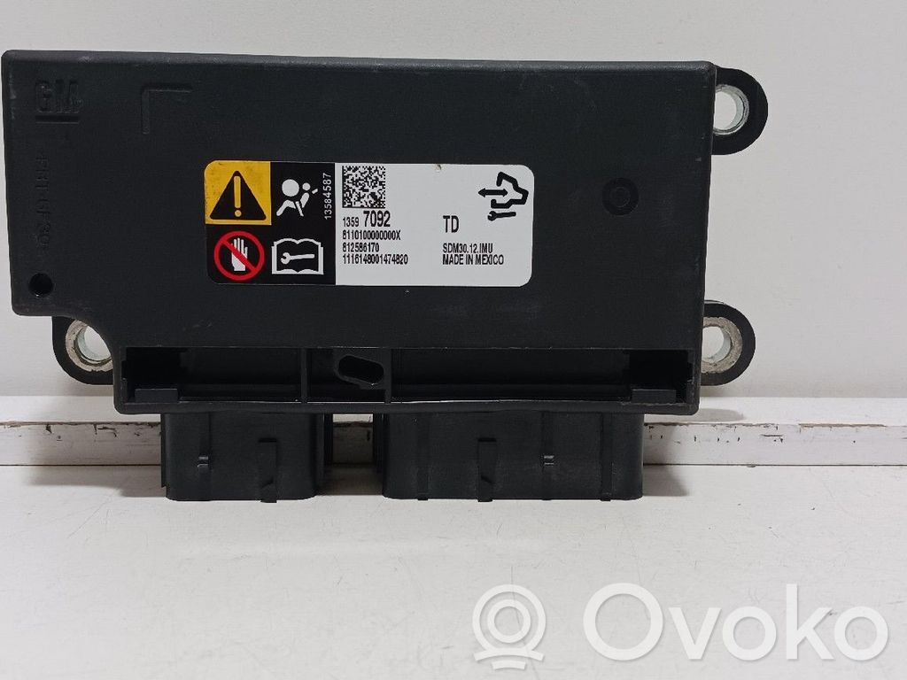 Airbag control unit/module   13597092,812586170
