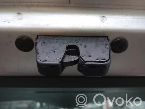 Citroen C3 Takaluukun ulkopuolinen lukko 