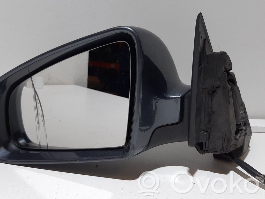 Audi A3 S3 8P Front door electric wing mirror 