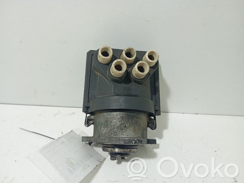 Ignition distributor   DT402M