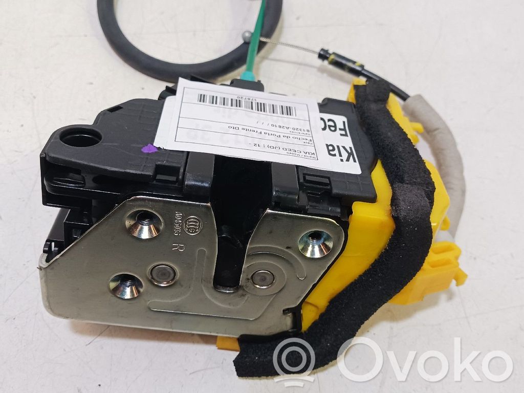 Front door lock   81320A2810