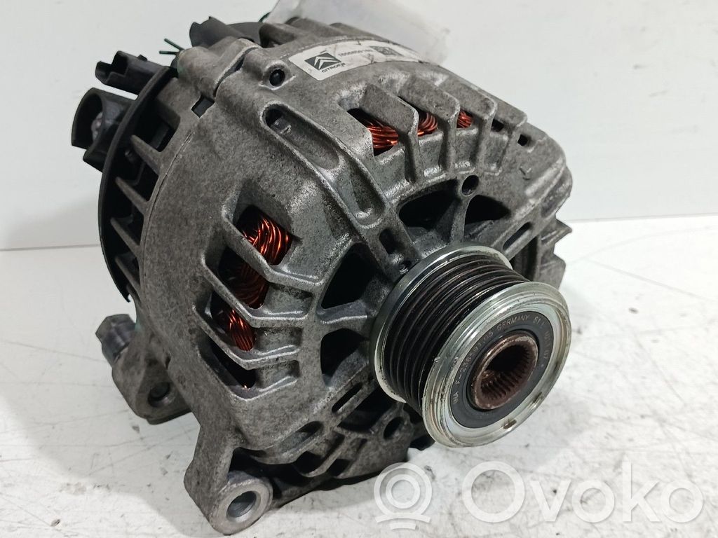 Alternador   1606859180,C636996R