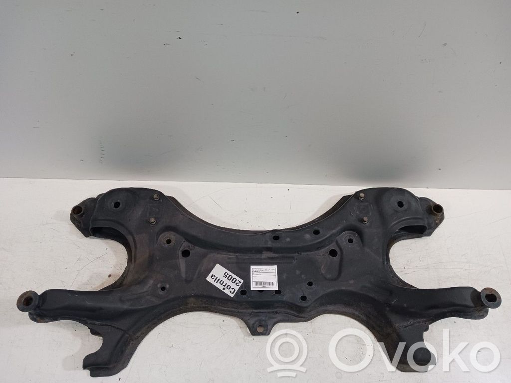 Toyota Corolla Verso E121 Priekinis traversas 