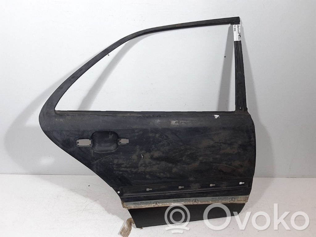 Mercedes-Benz C W202 Aizmugurējās durvis 