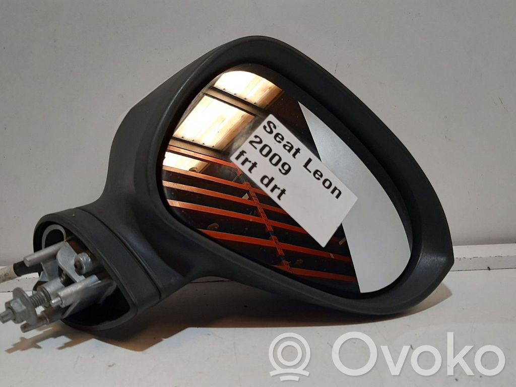 Seat Leon (1P) Front door electric wing mirror 