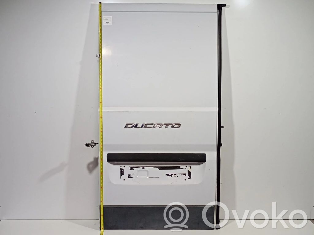 Puerta del maletero/compartimento de carga   161,CMS