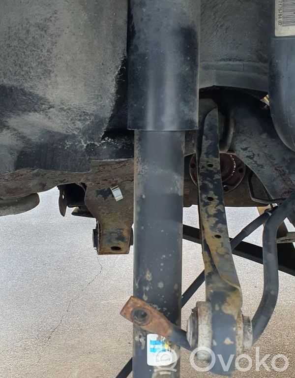Stoßdämpfer hinten
