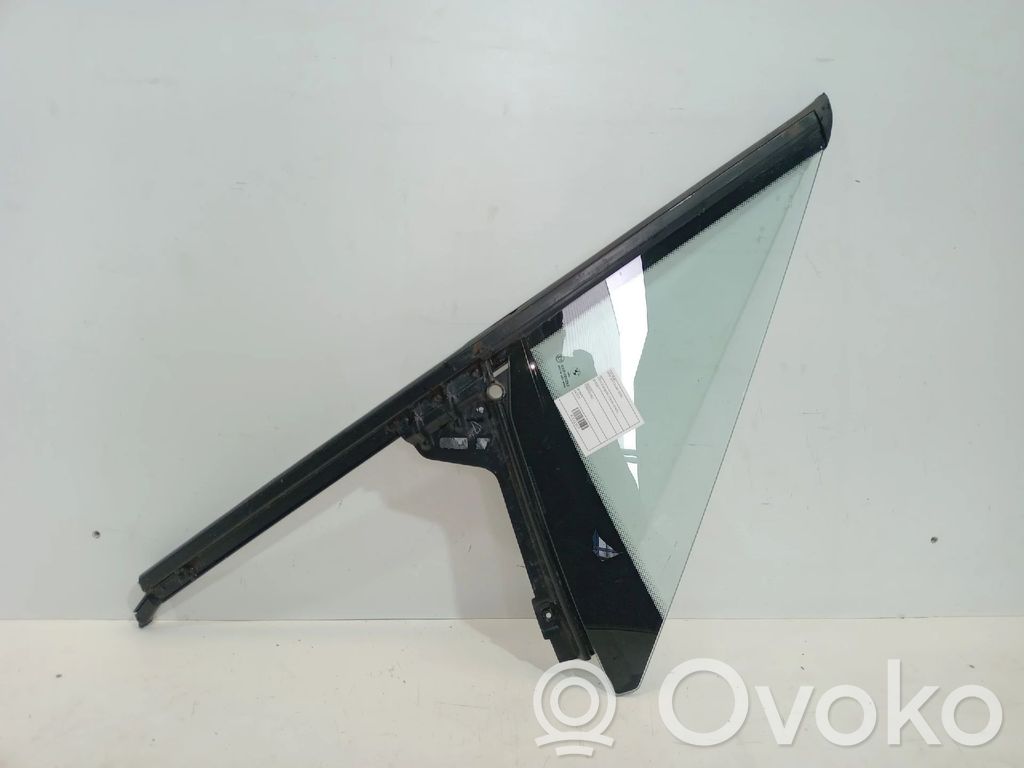 Front triangle window/glass   43R000262
